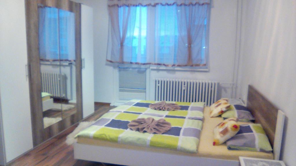 Apartman Nova Lesna Appartement Buitenkant foto